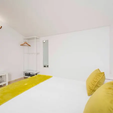 Apartman F&m *